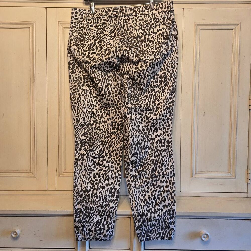 Style & Co Animal Print Curvy Skinny Jean 14 - Picture 3 of 8